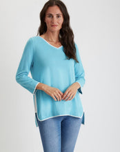 Load image into Gallery viewer, Pima Cotton V-Neck Contrast Trim #204344