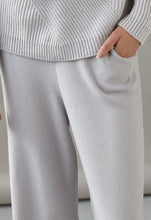 Load image into Gallery viewer, Wide Leg Pant #j1400