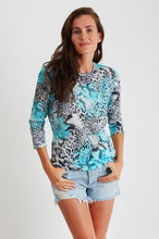 Load image into Gallery viewer, Snake Print Crew Neck #204911
